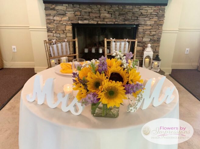 Sweetheart table centerpiece